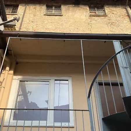 Casetta Roero: Un Nido Nel Centro Storico Di Asti Apartmán Asti