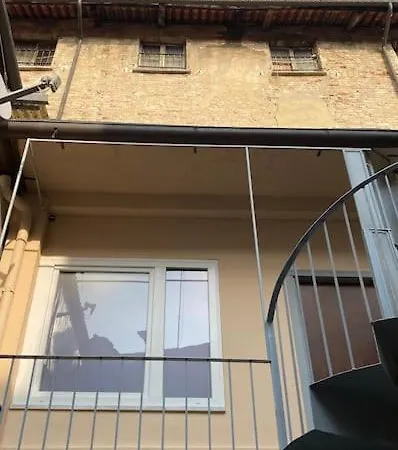 Casetta Roero: Un Nido Nel Centro Storico Di Apartment *